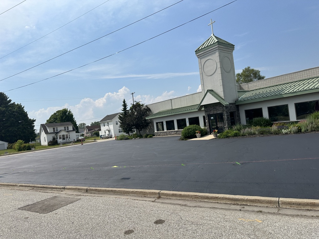 How Property Managers Can Budget For Asphalt Repairs | B&E