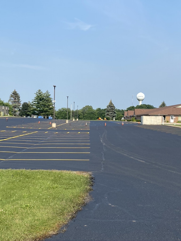 How To Improve The Look Of Your Asphalt Parking Lot | B&E