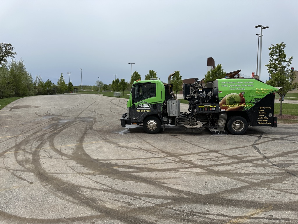 Get Your Asphalt Pavement Through the Michigan Winter | B&E