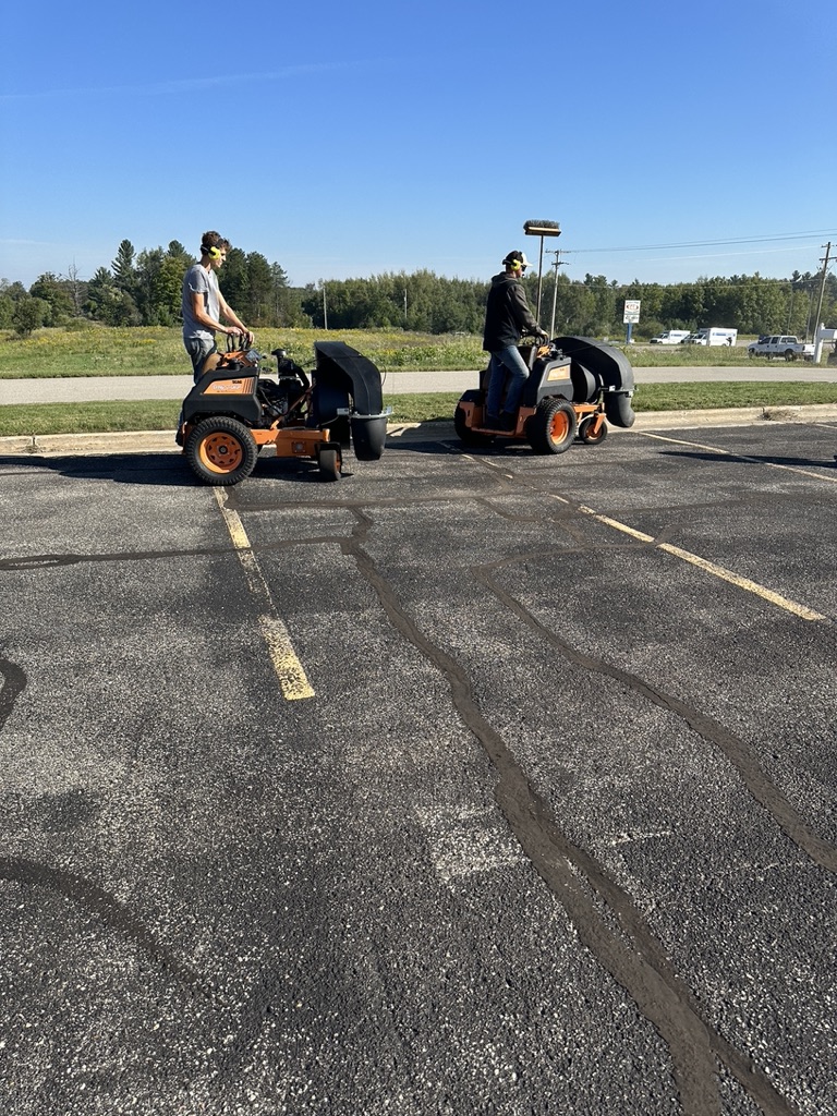 Commercial Property for Snow Plowing| B&E