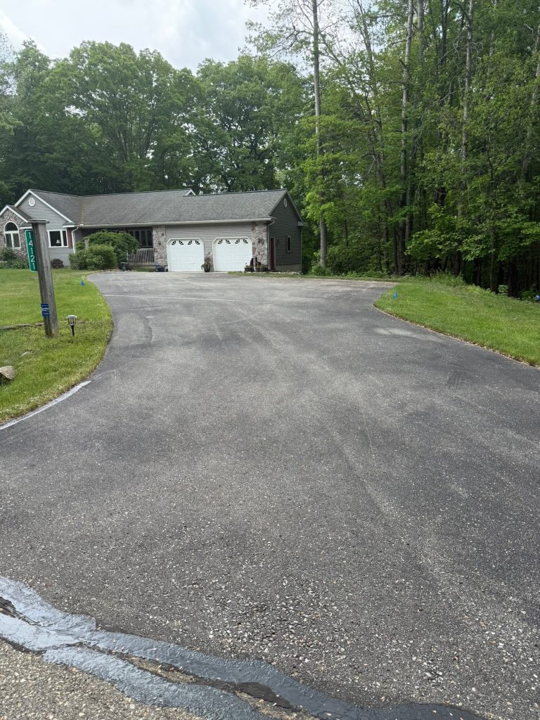 Asphalt Repairs | B&E Coating Services
