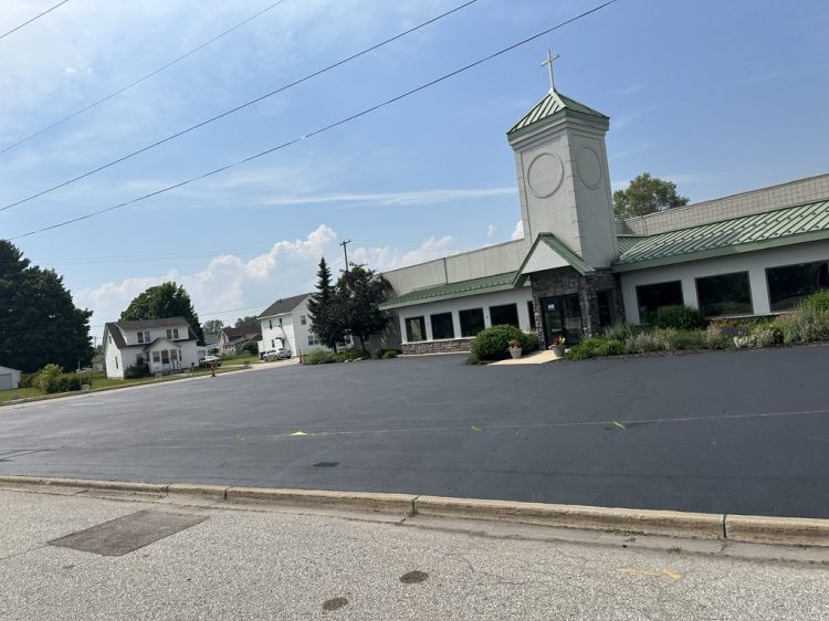 How Property Managers Can Budget For Asphalt Repairs | B&E