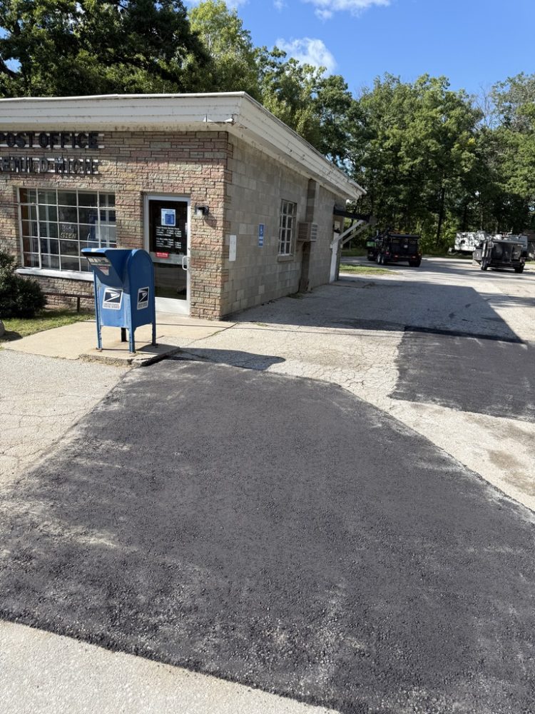 Asphalt Installation | B&E Coating