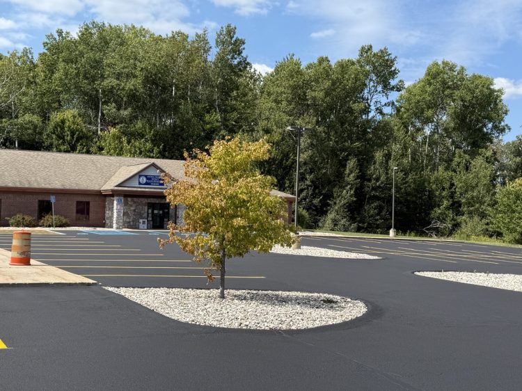 Sealcoating | B&E Coating
