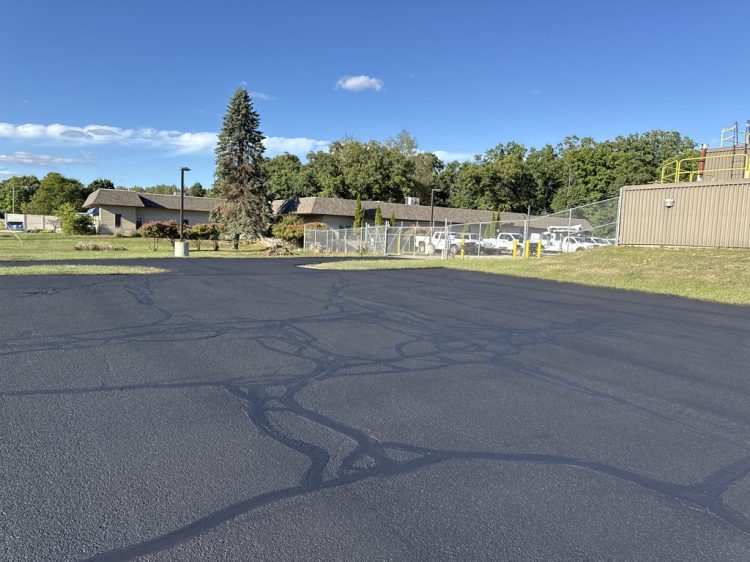 Parking Lot Cracks | B&E Coating