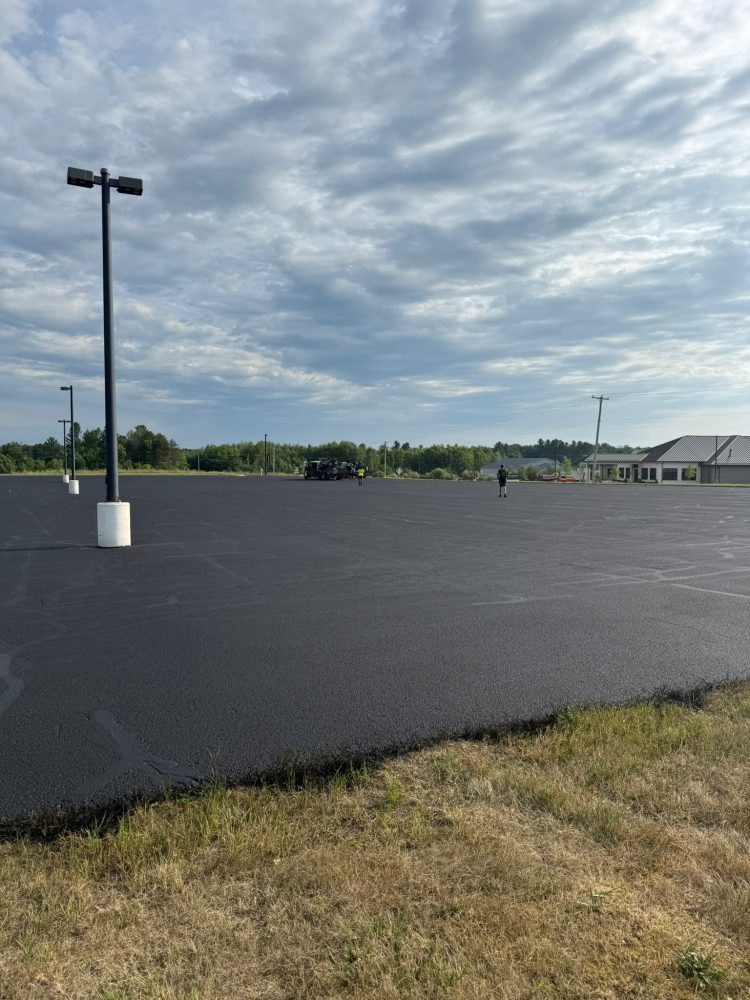 Commercial Sealcoating | B&E Coating