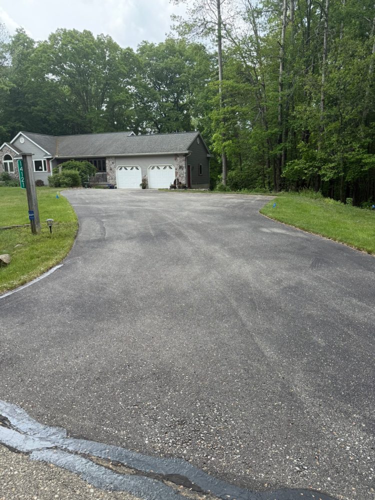 Asphalt Repairs | B&E Coating Services